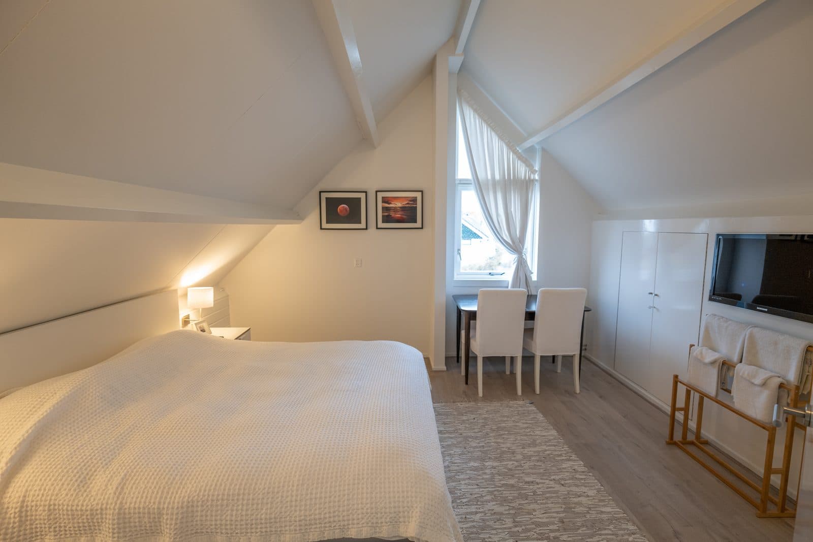 Rustgevende slaapkamer vakantiewoning Apenstaartje Terschelling verhuur