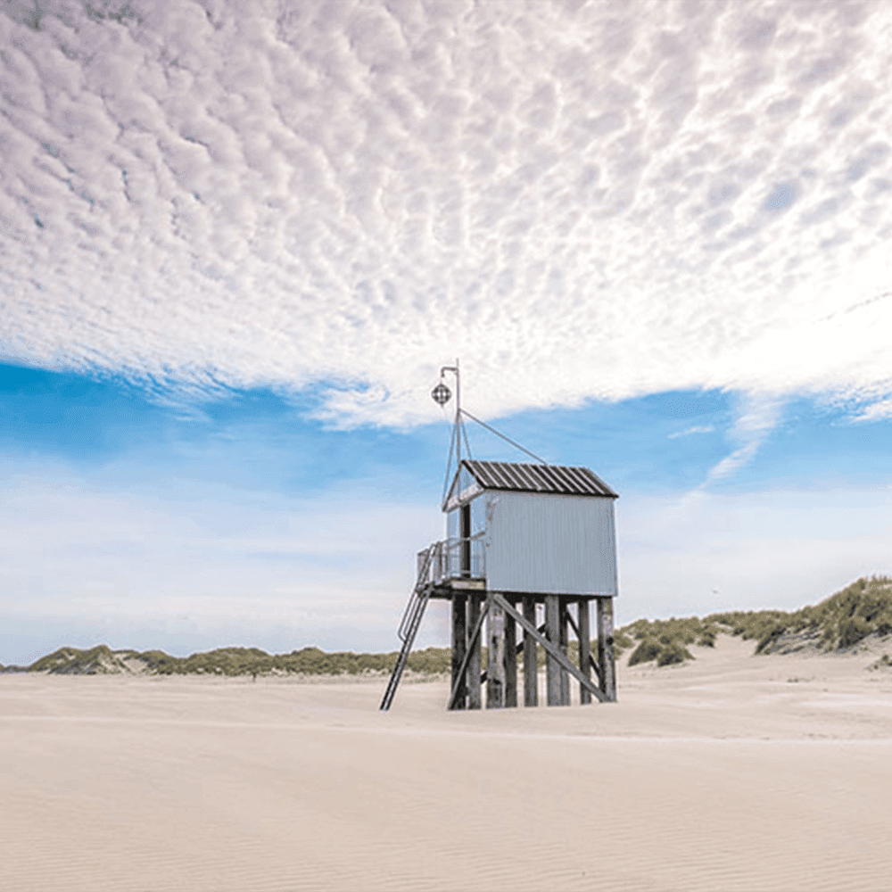 Strand Terschelling bij mooi weer, op loopafstand vakantiehuis Apenstaartje