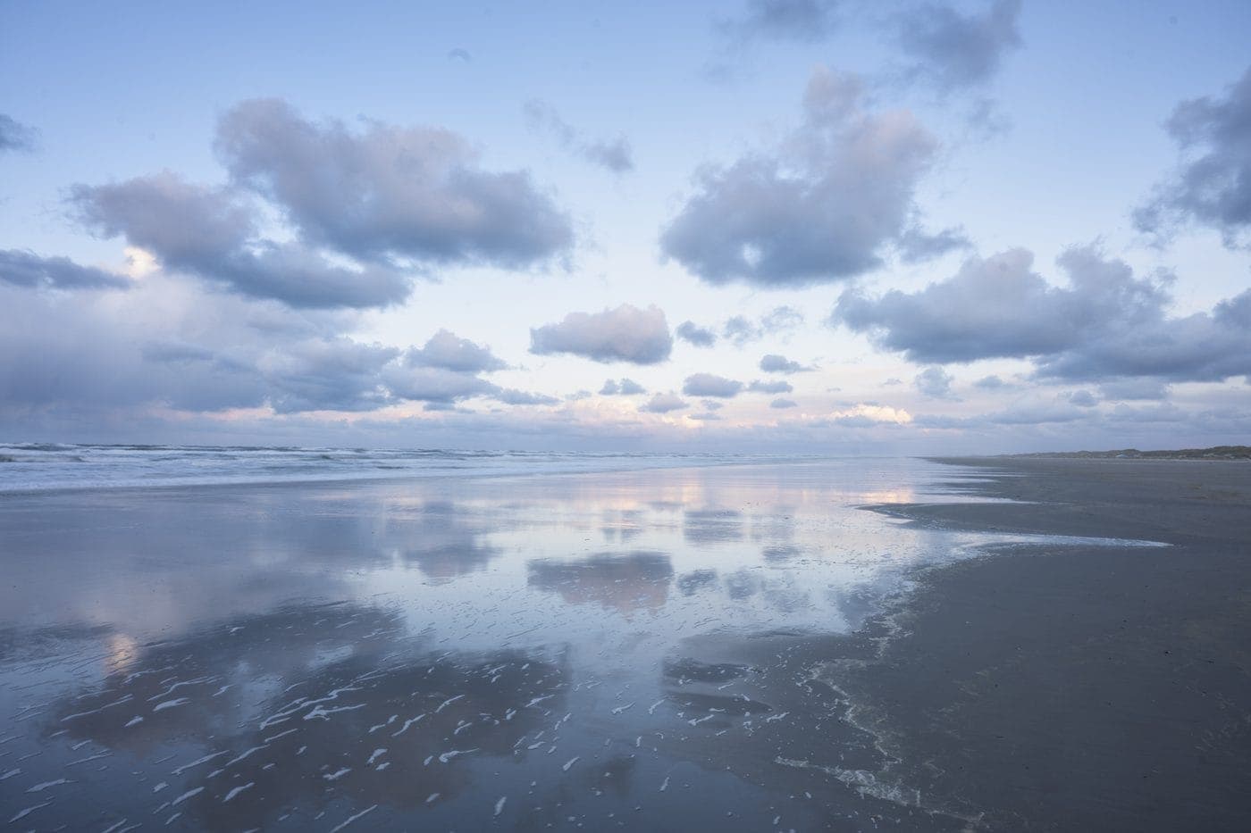 Spiegelstrand bij laagwater Terschelling, vakantiehuis Apenstaartje verhuur